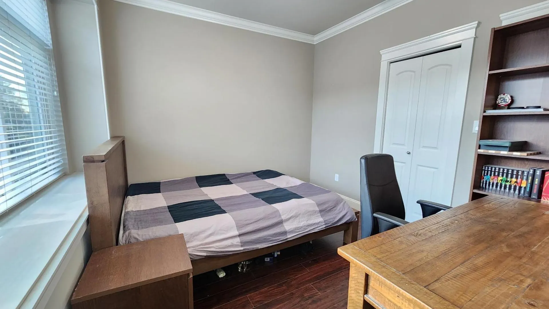Rare Find Exquisitely New Quiet & Safe Skytrain Home Vancouver